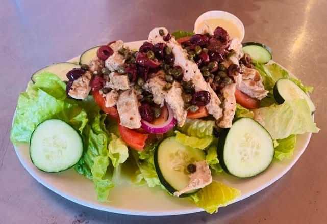 Family Size Mediterranean Chicken Salad (4).