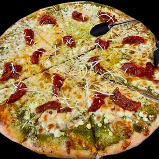 16" Chevre & Pesto